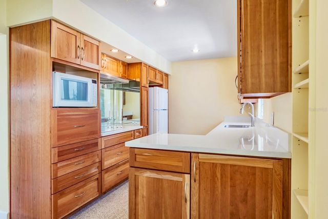 4550 PLAZA WAY, St Pete Beach, FL 33706