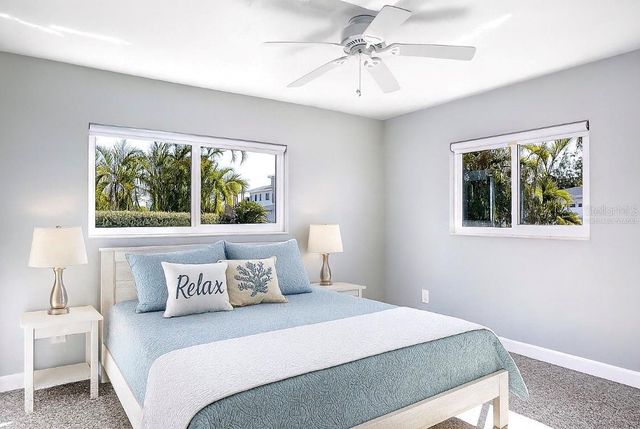 4550 PLAZA WAY, St Pete Beach, FL 33706