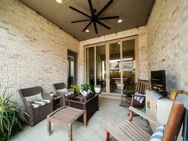30614 Hawthorn Glen Court, Fulshear, TX 77441