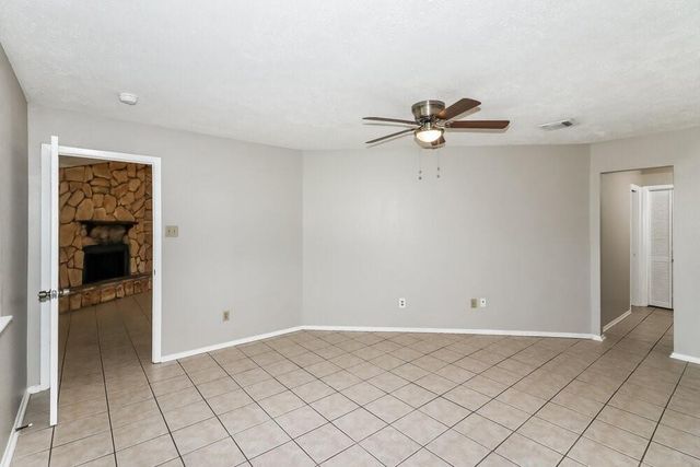 10111 King Ranch Lane, Sugar Land, TX 77498