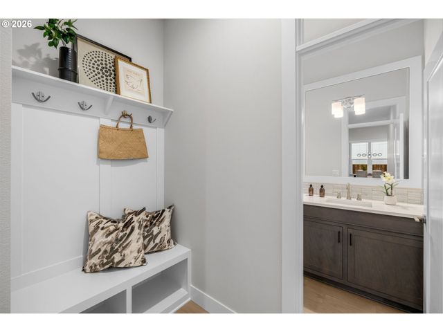 18118 Nw Anastasia Dr, Portland, OR 97229
