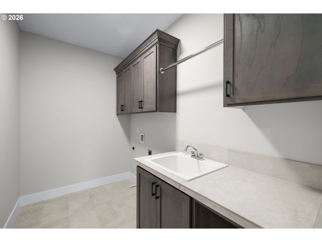 18118 Nw Anastasia Dr, Portland, OR 97229