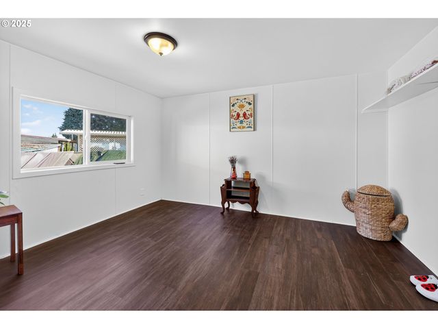 52238 TEAKWOOD Dr, Scappoose, OR 97056