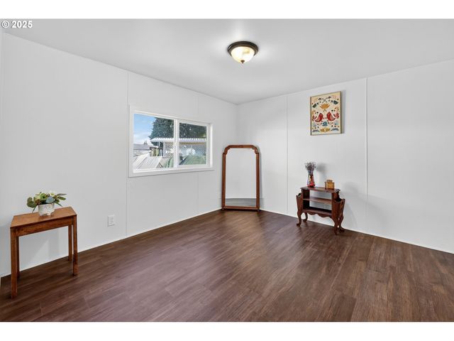 52238 TEAKWOOD Dr, Scappoose, OR 97056