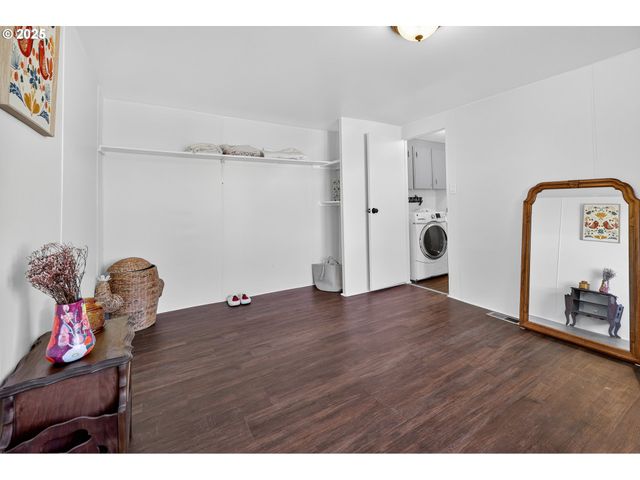 52238 TEAKWOOD Dr, Scappoose, OR 97056