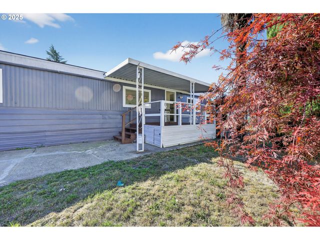 52238 TEAKWOOD Dr, Scappoose, OR 97056