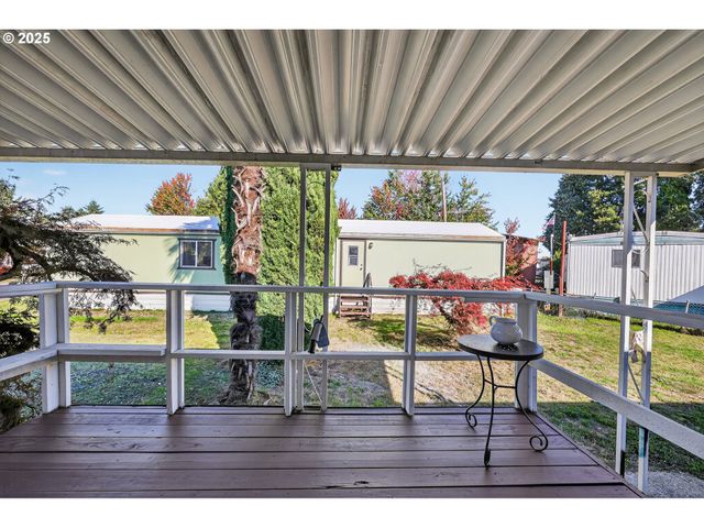 52238 TEAKWOOD Dr, Scappoose, OR 97056