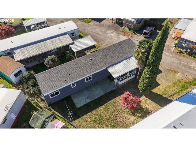 52238 TEAKWOOD Dr, Scappoose, OR 97056