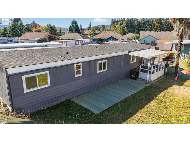 52238 TEAKWOOD Dr, Scappoose, OR 97056