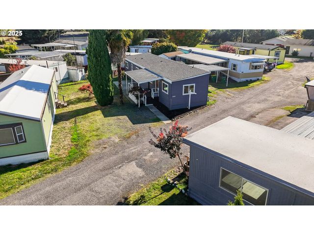 52238 TEAKWOOD Dr, Scappoose, OR 97056