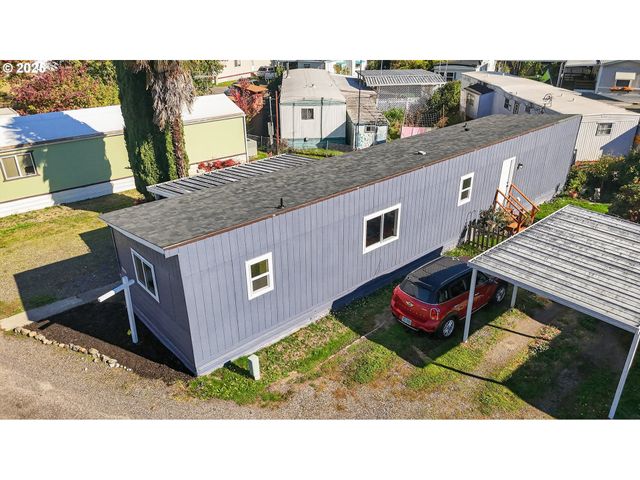 52238 TEAKWOOD Dr, Scappoose, OR 97056