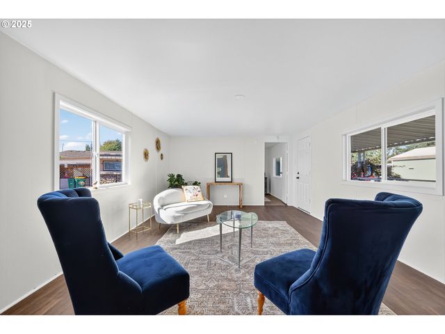 52238 TEAKWOOD Dr, Scappoose, OR 97056