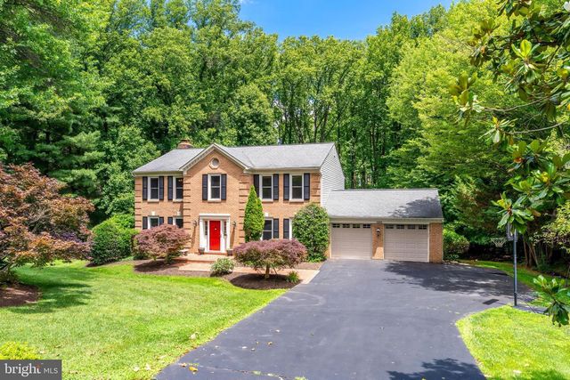 11618 HOLLY BRIAR LN, Great Falls, VA 22066