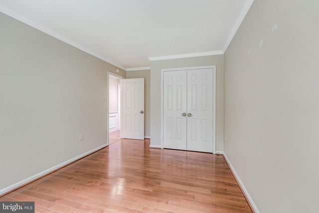 11618 HOLLY BRIAR LN, Great Falls, VA 22066