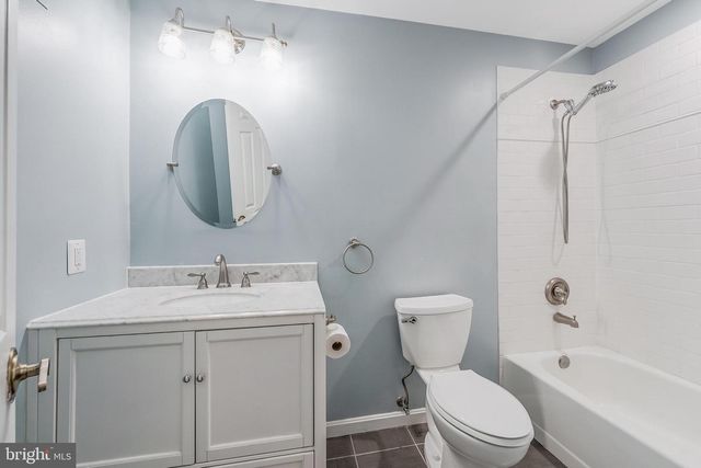 11618 HOLLY BRIAR LN, Great Falls, VA 22066