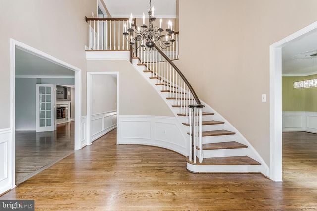 11618 HOLLY BRIAR LN, Great Falls, VA 22066