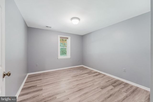 11618 HOLLY BRIAR LN, Great Falls, VA 22066