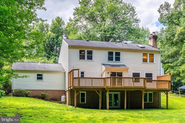 11618 HOLLY BRIAR LN, Great Falls, VA 22066