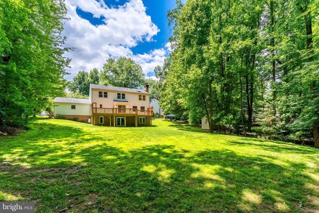 11618 HOLLY BRIAR LN, Great Falls, VA 22066