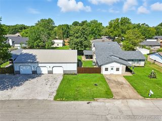 3310 S 214th East Avenue, Broken Arrow, OK 74014