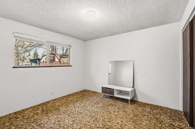 306 SW 3rd Street, Grants Pass, OR 97526