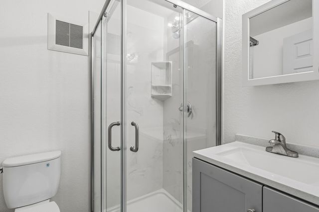 306 SW 3rd Street, Grants Pass, OR 97526