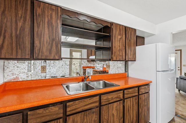 306 SW 3rd Street, Grants Pass, OR 97526