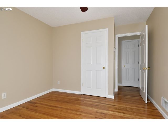 13570 Sw WATKINS Ave, Portland, OR 97223