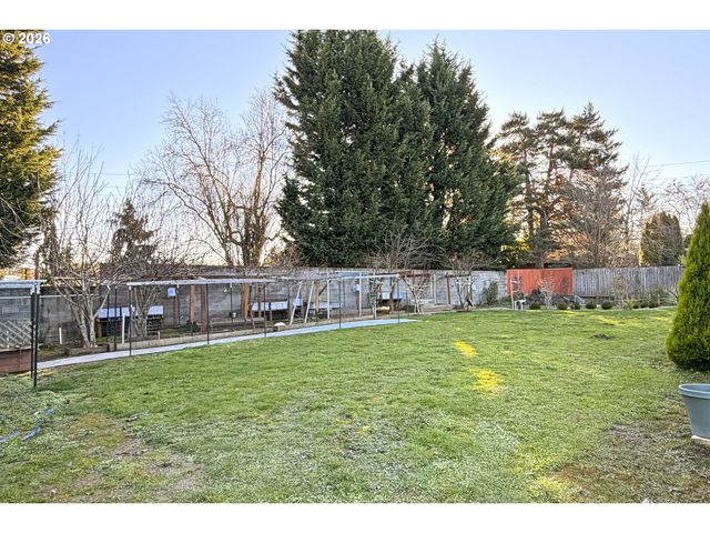 13570 Sw WATKINS Ave, Portland, OR 97223