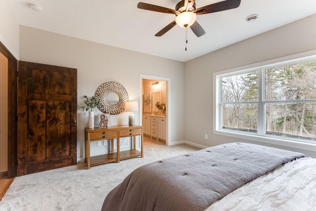 10011 211th Street N, Forest Lake, MN 55025