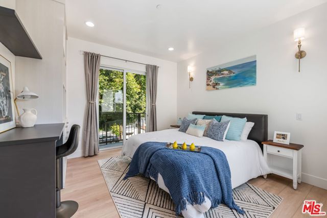 3643 Helms Avenue, Culver City, CA 90232