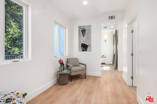 3643 Helms Avenue, Culver City, CA 90232