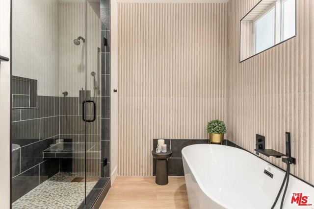 3643 Helms Avenue, Culver City, CA 90232