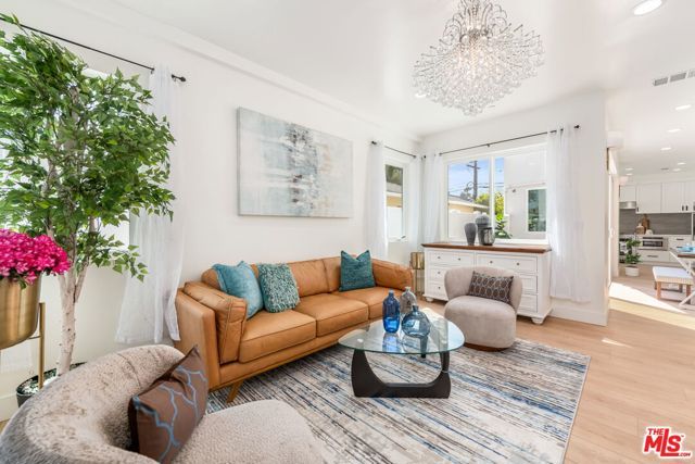 3643 Helms Avenue, Culver City, CA 90232