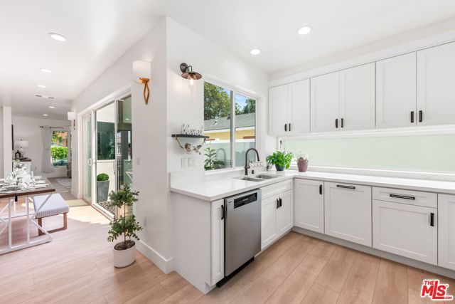 3643 Helms Avenue, Culver City, CA 90232