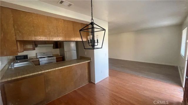 2560 Gonzaga, Riverside, CA 92507