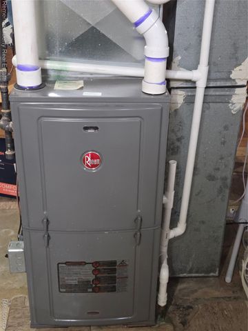 14448 Garden Street, Livonia, MI 48154