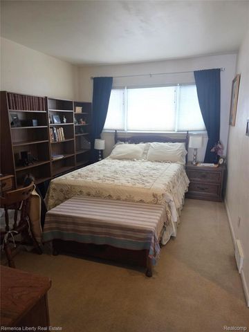 14448 Garden Street, Livonia, MI 48154