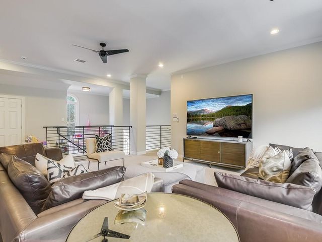 2007 Rue De St Tropez, Austin, TX 78746