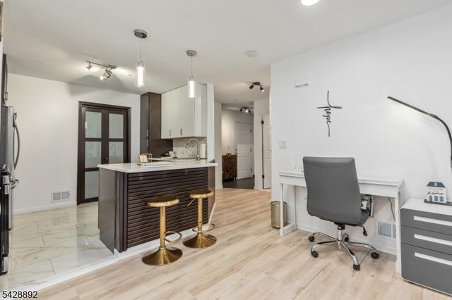 172 Potomac Dr, Bernards Twp., NJ 07920