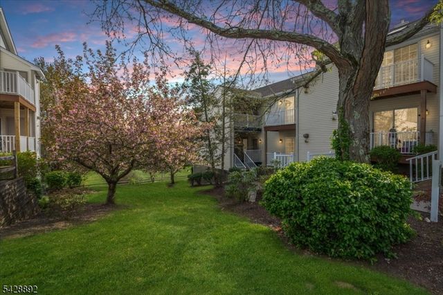 172 Potomac Dr, Bernards Twp., NJ 07920