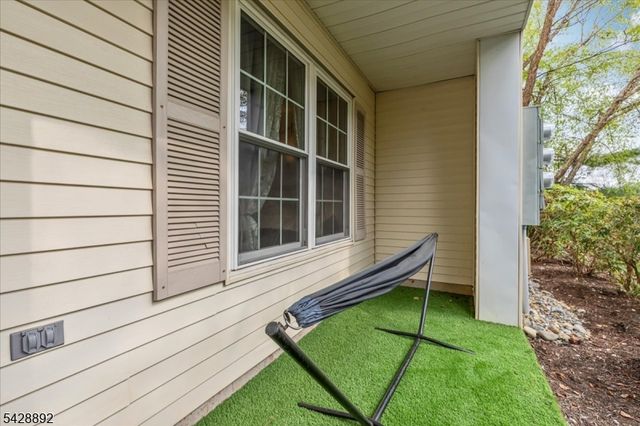 172 Potomac Dr, Bernards Twp., NJ 07920