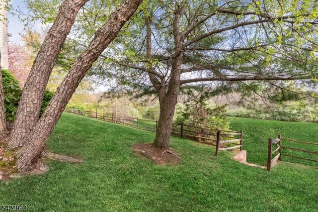 172 Potomac Dr, Bernards Twp., NJ 07920
