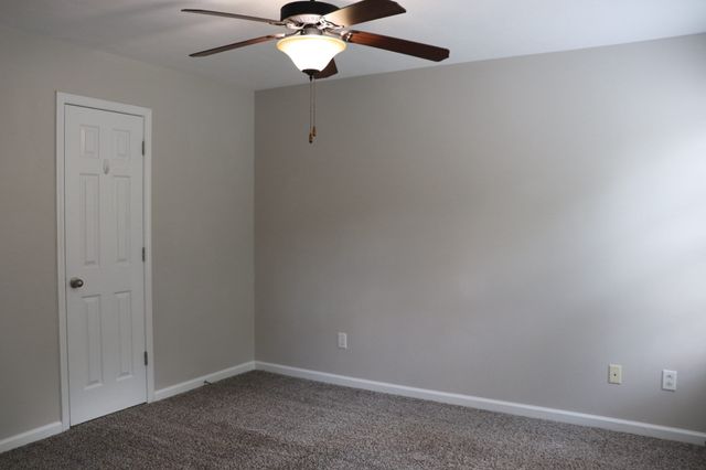 414 Kelly Ln, Clarksville, TN 37040