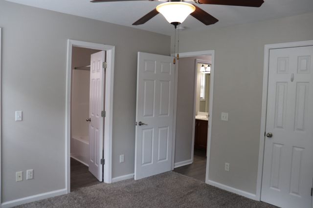 414 Kelly Ln, Clarksville, TN 37040