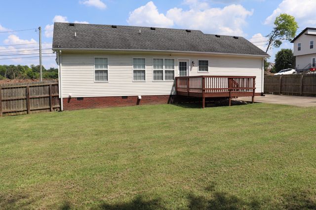 414 Kelly Ln, Clarksville, TN 37040