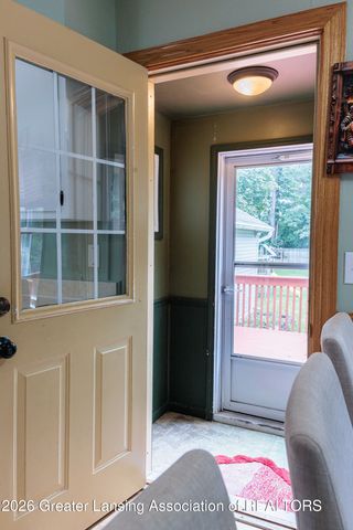 1013 Maycroft Road, Lansing, MI 48917