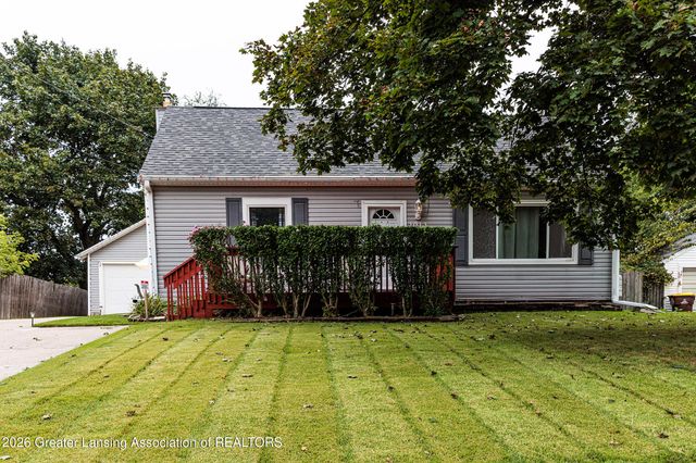 1013 Maycroft Road, Lansing, MI 48917