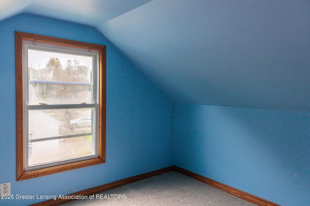 1013 Maycroft Road, Lansing, MI 48917