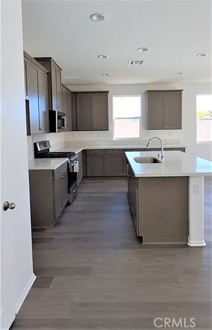 2587 Moonshimmer Street, Hemet, CA 92543